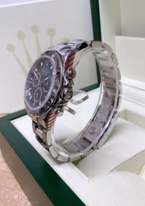 W25W12067_3.JPG