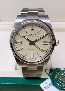 W26W12083_2.JPG