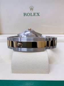 W26W12171_4.JPG