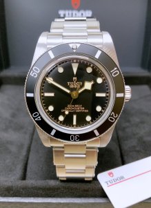 W26W12198_2.JPG