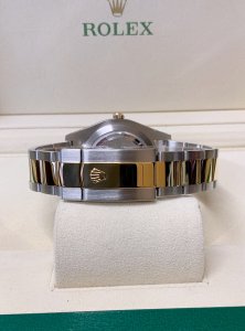 W26W12256_4.JPG