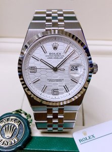 W26W12396_2.JPG