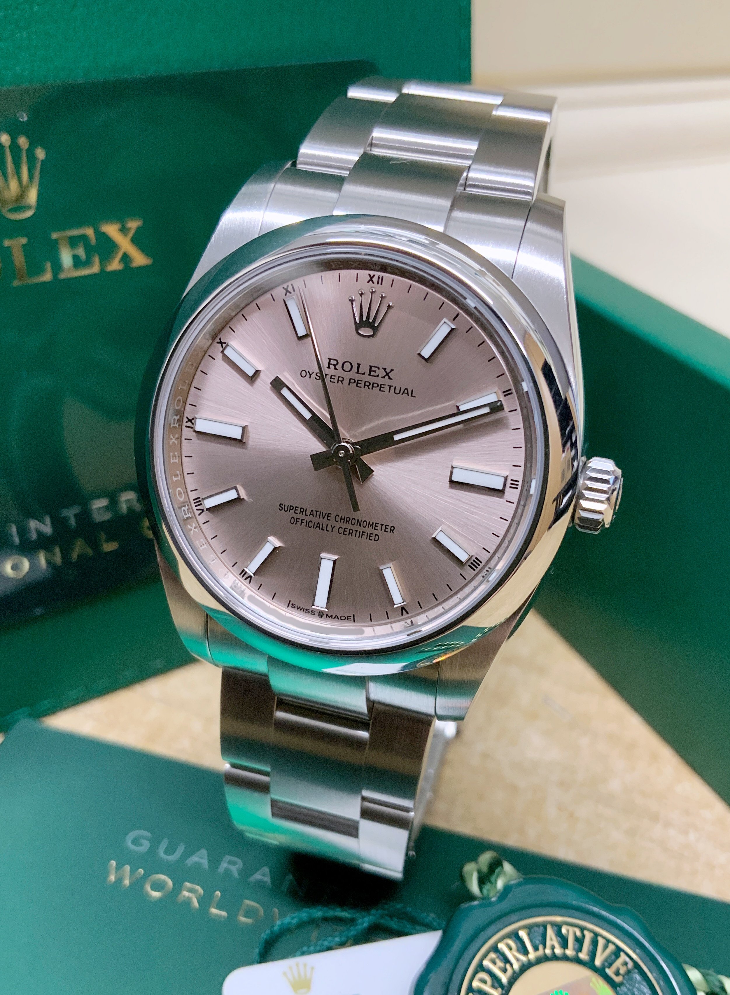 Rolex Oyster Perpetual 34 124200 Pink Dial