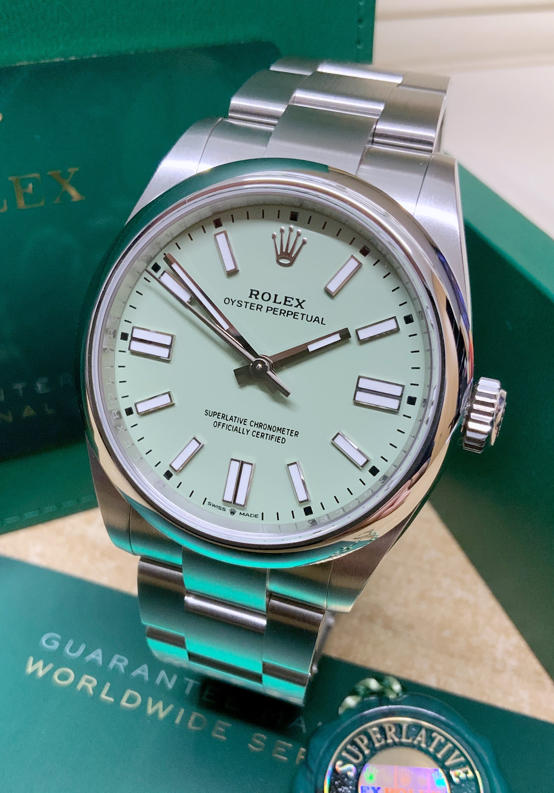 Rolex Oyster Perpetual 41 134300 Pistachio Dial